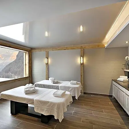 Les Elena Hotel 4*